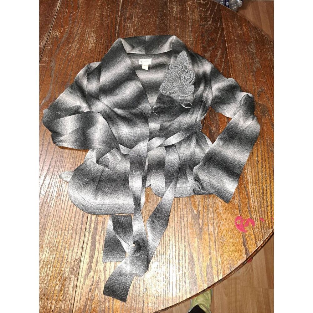 Size 4-6 Tracy Porter Grey Long Sleeve Knit Wrap Sweater Cardigan Crochet Flower